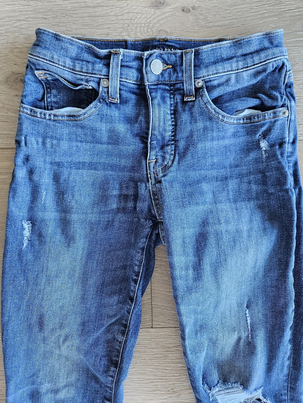 Lucky Brand Midrise Ava Skinny jeans - 2/26A